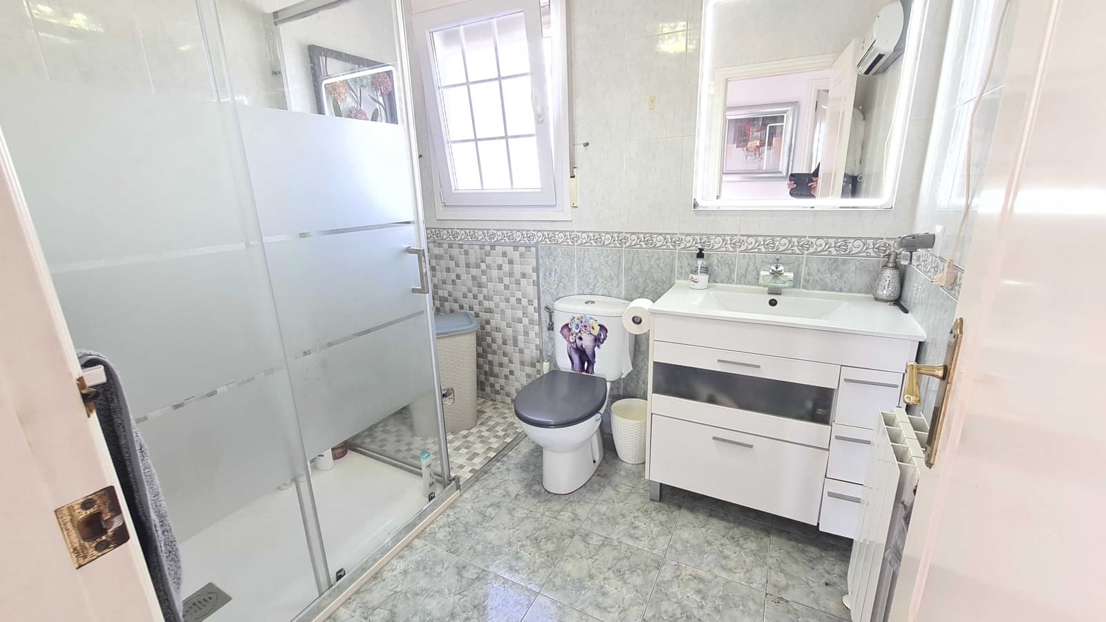 3 soveværelse Villa til salg i El Molar med swimmingpool garage - € 449.900 (Ref: 9099955)