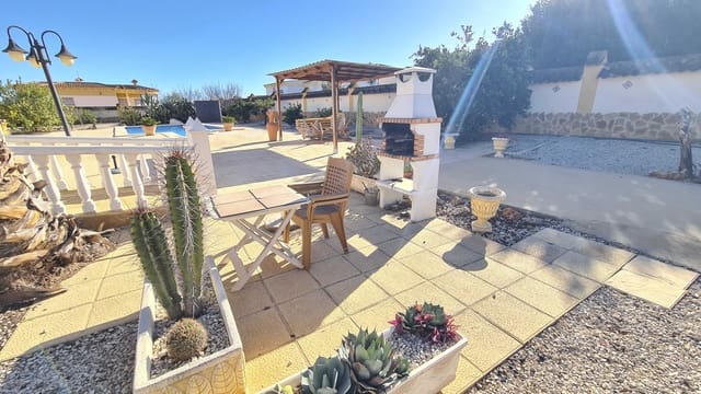 3 sovrum Villa till salu i Catral med pool garage - 329 000 € (Ref: 9113703)