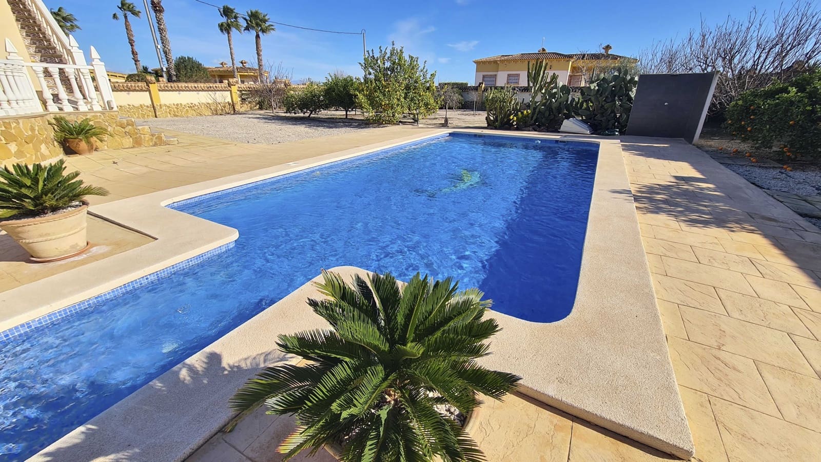 3 soveværelse Villa til salg i Catral med swimmingpool garage - € 329.000 (Ref: 9113703)