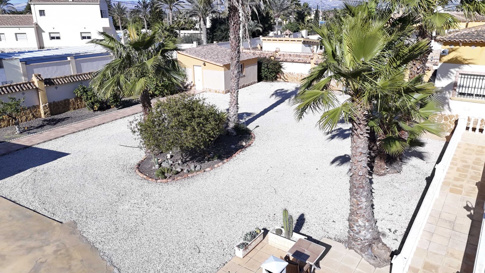 3 soveværelse Villa til salg i Catral med swimmingpool garage - € 329.000 (Ref: 9113703)