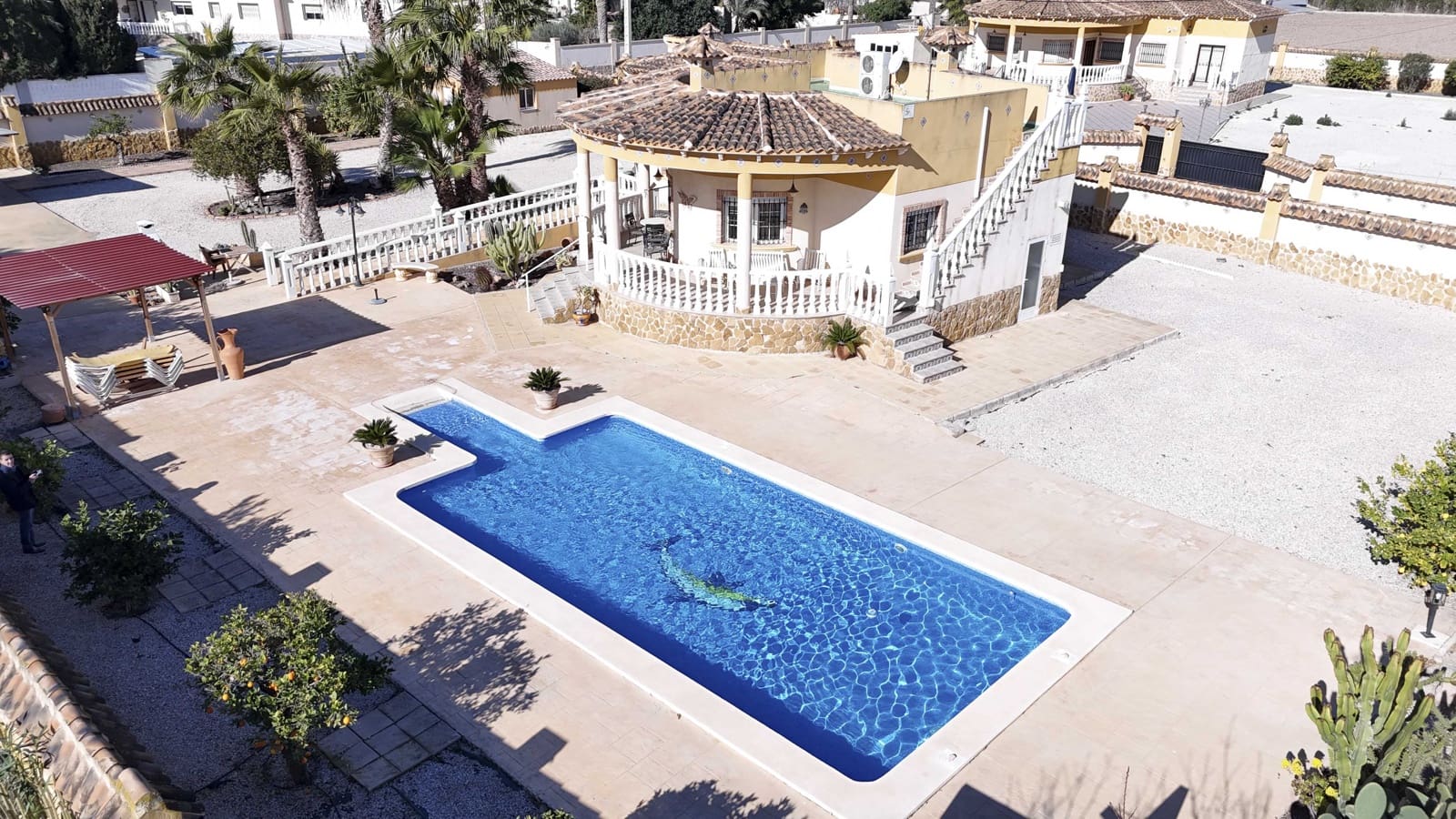 3 soveværelse Villa til salg i Catral med swimmingpool garage - € 329.000 (Ref: 9113703)