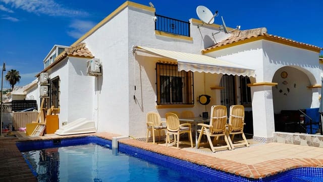 3 soverom Hus til salgs i La Marina, Elche / Elx med svømmebasseng - € 178 900 (Ref: 9131440)