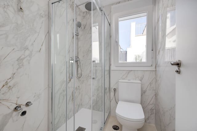 3 soveværelse Villa til salg i La Marina, Elche / Elx med swimmingpool garage - € 270.000 (Ref: 9200120)