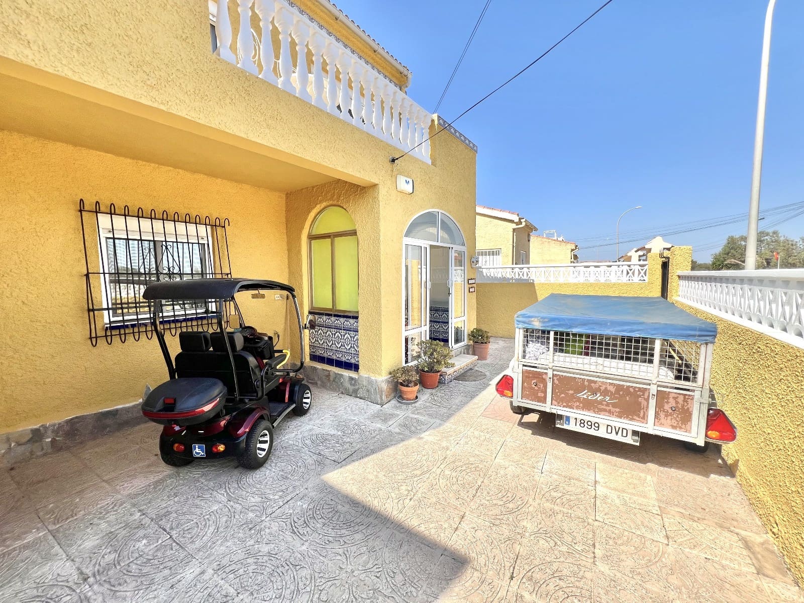 4 soveværelse Villa til salg i La Marina med garage - € 197.900 (Ref: 9242541)