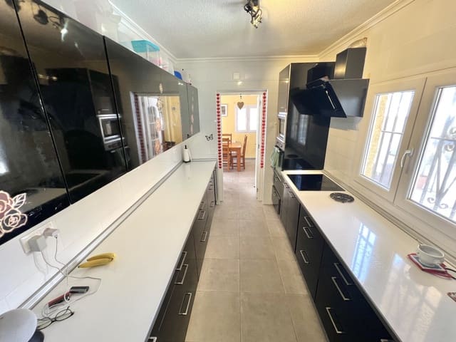 4 soverom Villa til salgs i La Marina, Elche / Elx med svømmebasseng garasje - € 409 900 (Ref: 9268957)