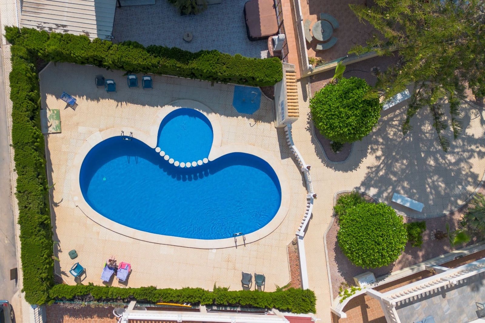 4 bedroom Townhouse for sale in Torrevieja with pool garage - € 319,900 (Ref: 9353983)