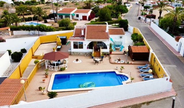 4 Zimmer Villa zu verkaufen in Ciudad Quesada, Rojales mit Pool Garage - 389.000 € (Ref: 9357911)