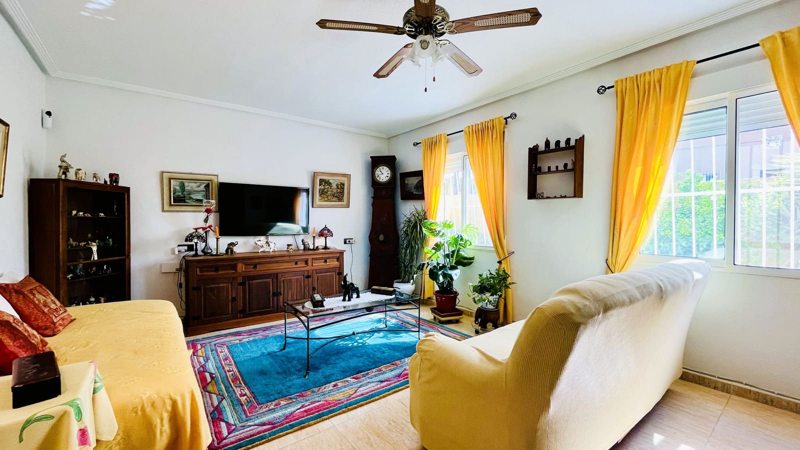 4 Zimmer Villa zu verkaufen in Ciudad Quesada mit Pool Garage - 389.000 € (Ref: 9357911)