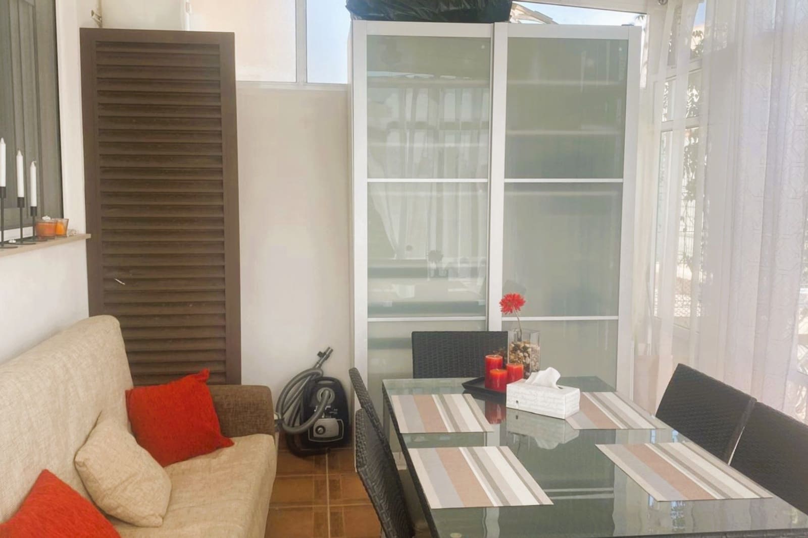 2 makuuhuone Bungalow myytävänä paikassa Pilar de la Horadada mukana uima-altaan 
autotalli - 234 900 € (Ref: 9360712)