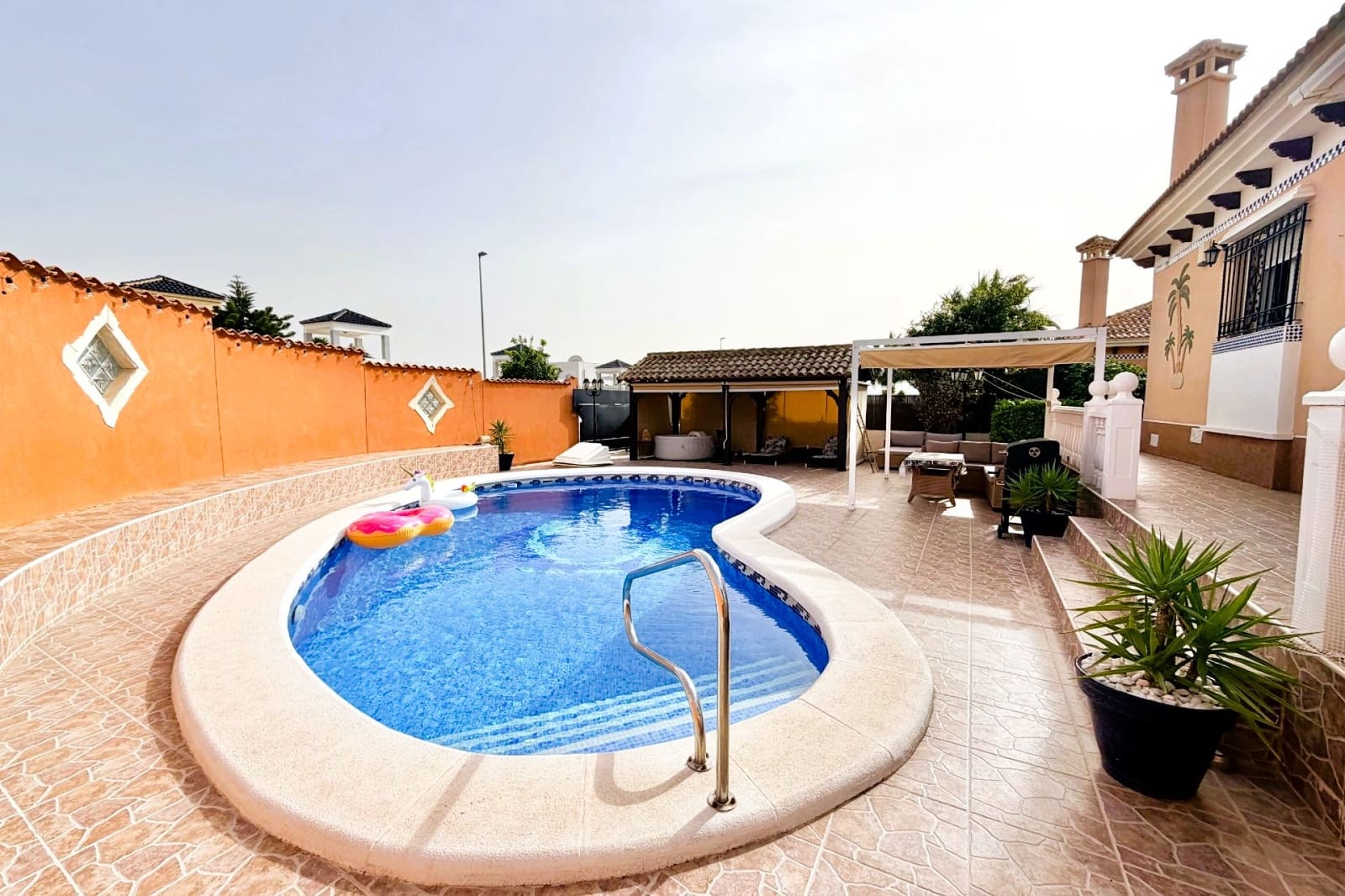 3 soveværelse Villa til salg i La Marina med swimmingpool garage - € 359.999 (Ref: 9428813)