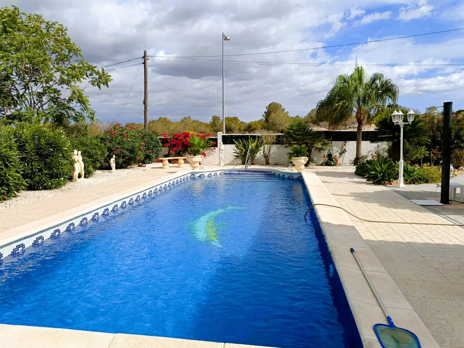 Chalet de 3 habitaciones en La Marina en venta con piscina garaje - 475.000 € (Ref: 9499888)