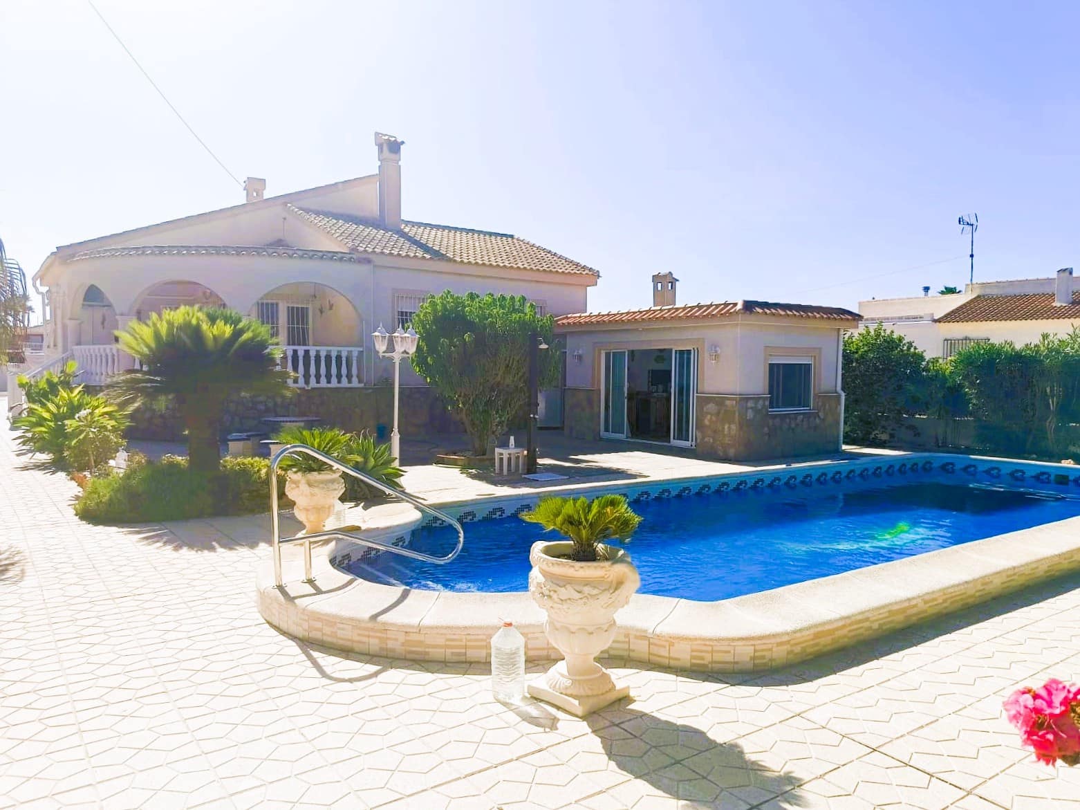 Chalet de 3 habitaciones en La Marina en venta con piscina garaje - 475.000 € (Ref: 9499888)