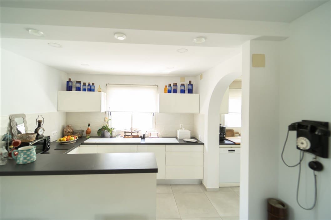 4 camera da letto Villa in vendita in La Siesta con piscina garage - 495.000 € (Rif: 9528907)