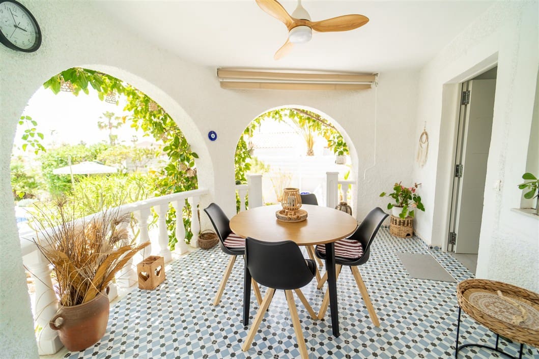 4 camera da letto Villa in vendita in La Siesta con piscina garage - 495.000 € (Rif: 9528907)