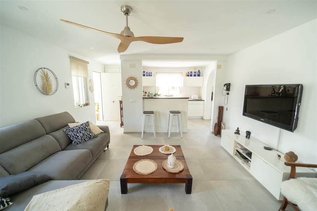 4 camera da letto Villa in vendita in La Siesta con piscina garage - 495.000 € (Rif: 9528907)