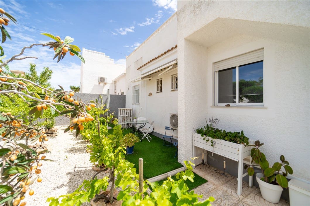 4 camera da letto Villa in vendita in La Siesta con piscina garage - 495.000 € (Rif: 9528907)