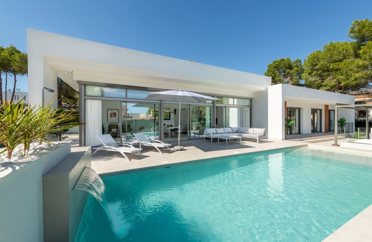 3 quarto Moradia para venda em Pinar de Campoverde com piscina - 825 000 € (Ref: 9731299)