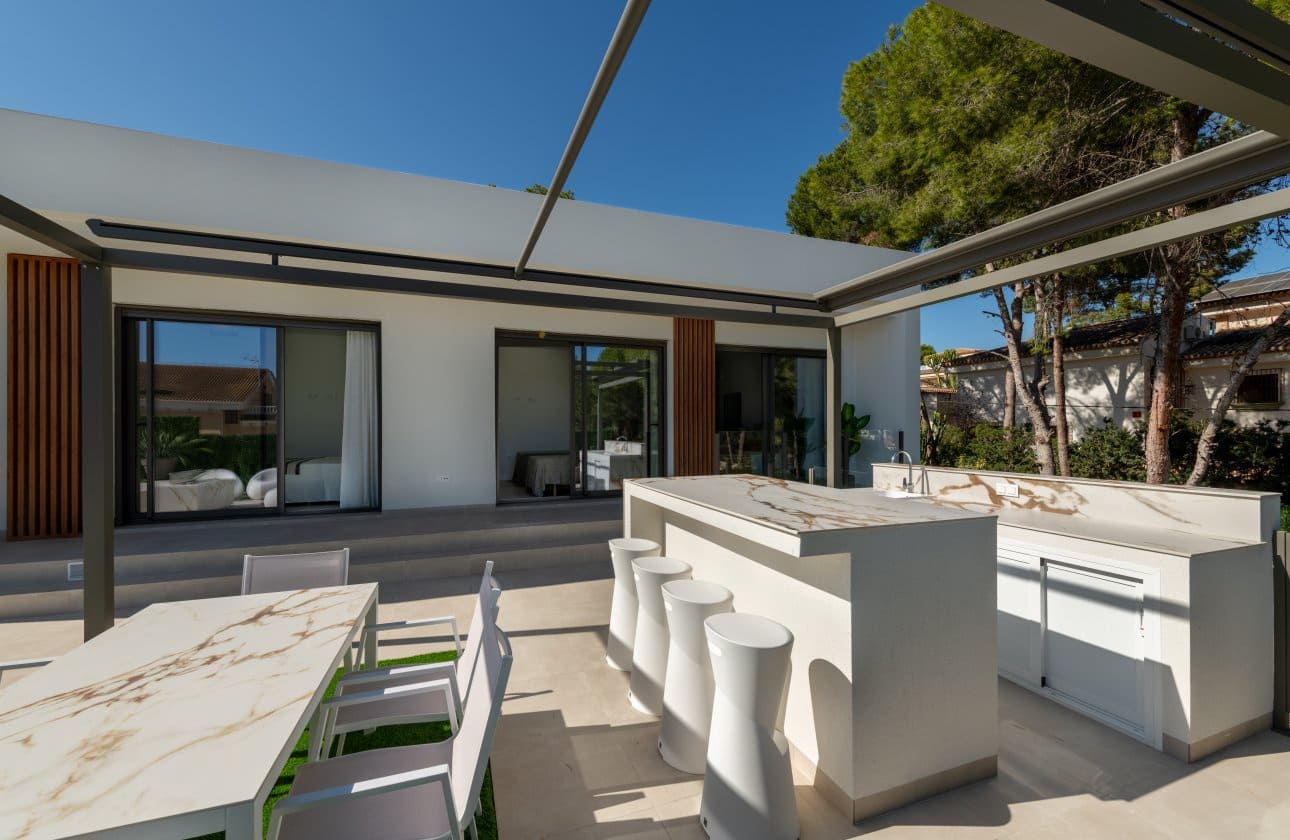 3 quarto Moradia para venda em Pinar de Campoverde com piscina - 825 000 € (Ref: 9731299)