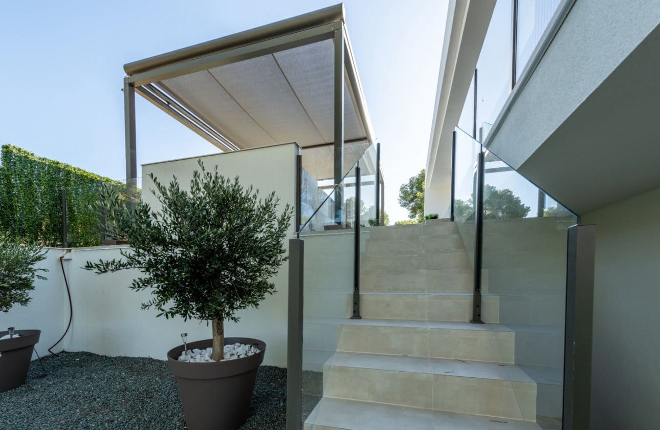3 quarto Moradia para venda em Pinar de Campoverde com piscina - 825 000 € (Ref: 9731299)