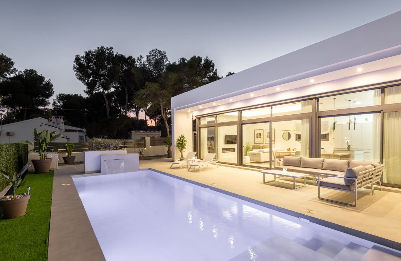 3 quarto Moradia para venda em Pinar de Campoverde com piscina - 825 000 € (Ref: 9731299)