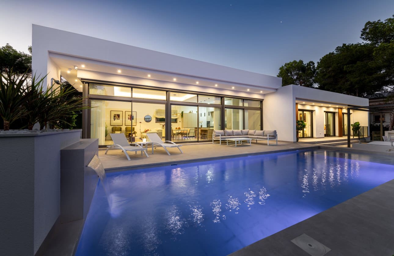 3 quarto Moradia para venda em Pinar de Campoverde com piscina - 825 000 € (Ref: 9731299)