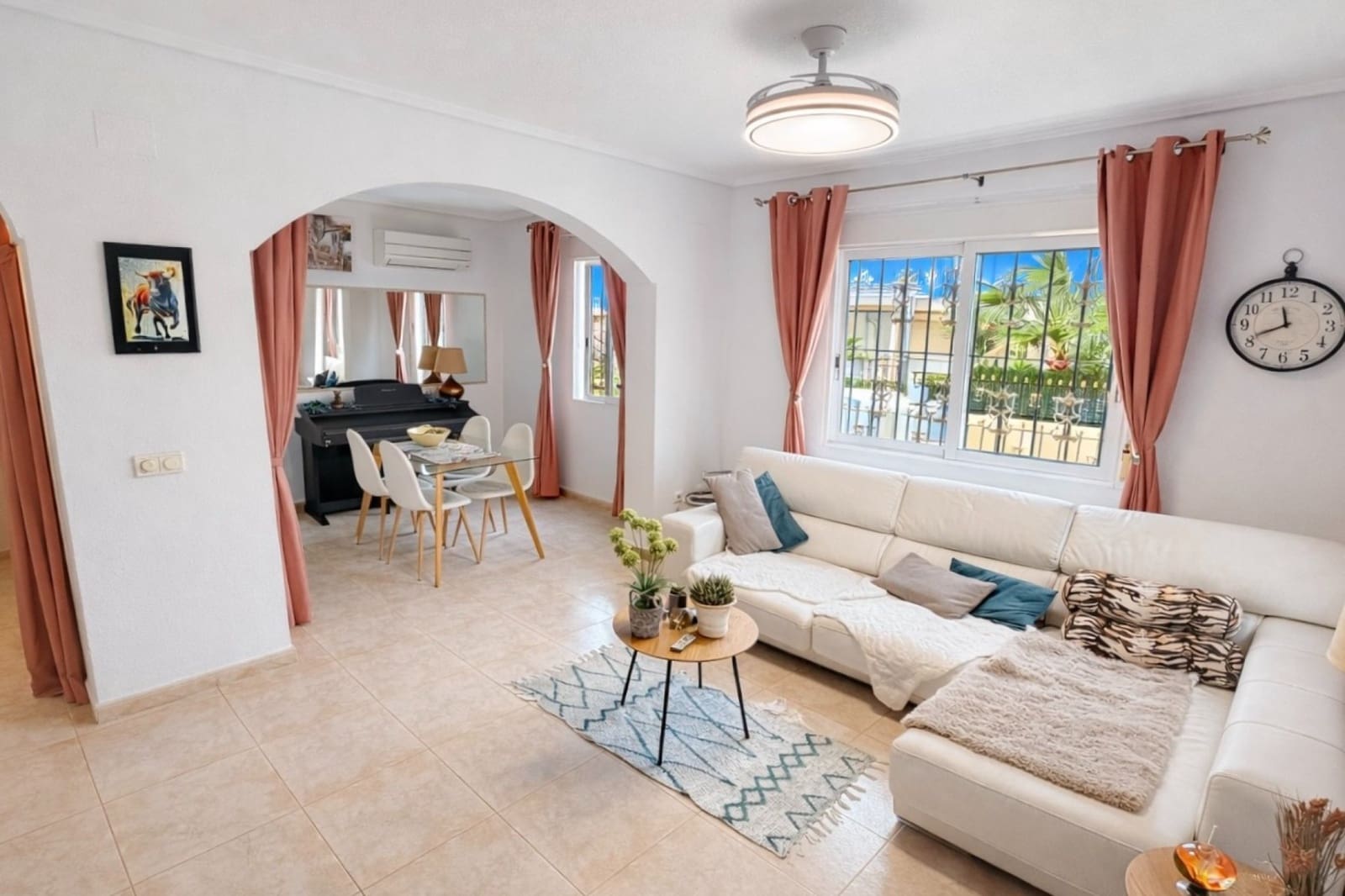 2 soverom Villa til salgs i La Marina med svømmebasseng garasje - € 184 900 (Ref: 9731301)