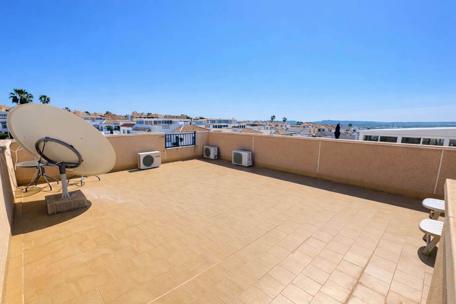 4 soverom Villa til salgs i La Marina med svømmebasseng garasje - € 194 900 (Ref: 9731304)