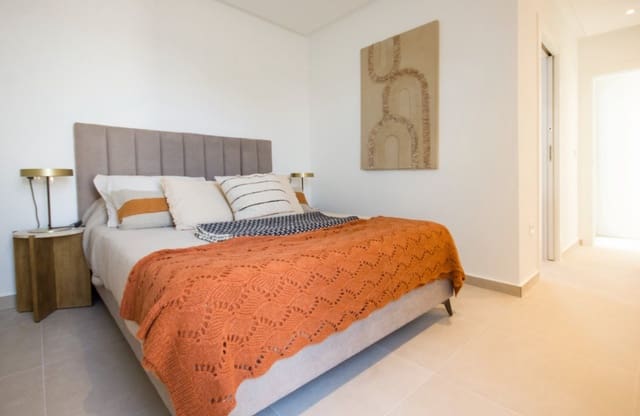 Apartamento de 3 habitaciones en San Fulgencio en venta con piscina garaje - 233.900 € (Ref: 9731310)