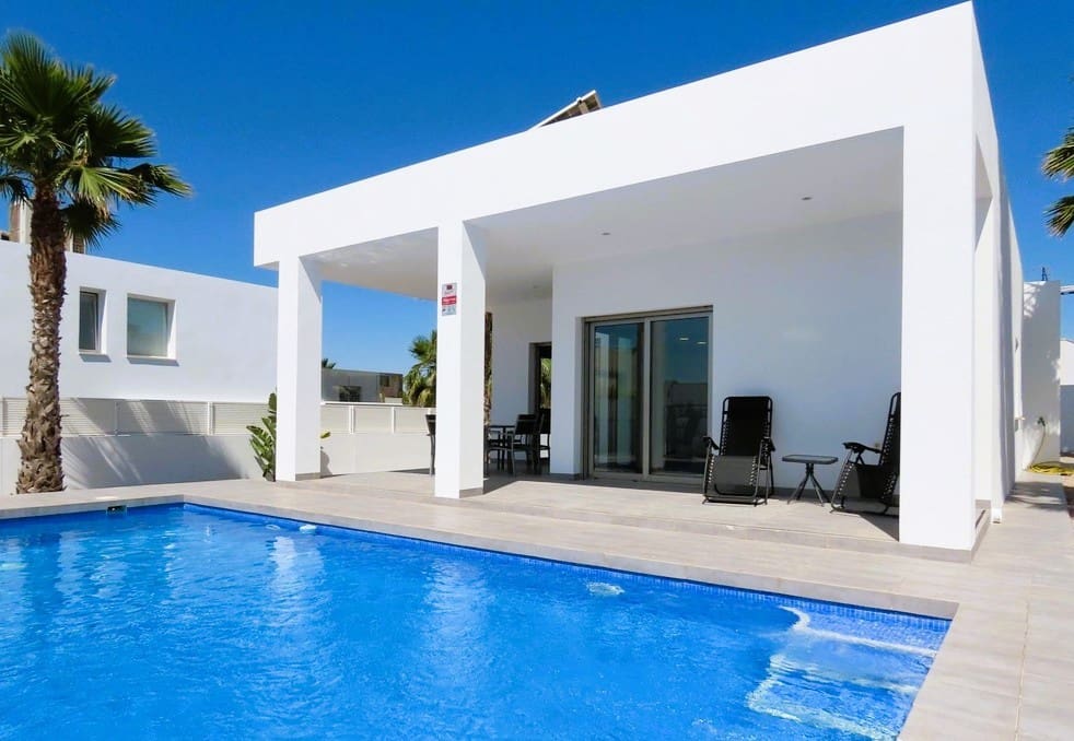 3 chambre Villa/Maison à vendre à La Marina avec piscine garage - 449 900 € (Ref: 9731314)