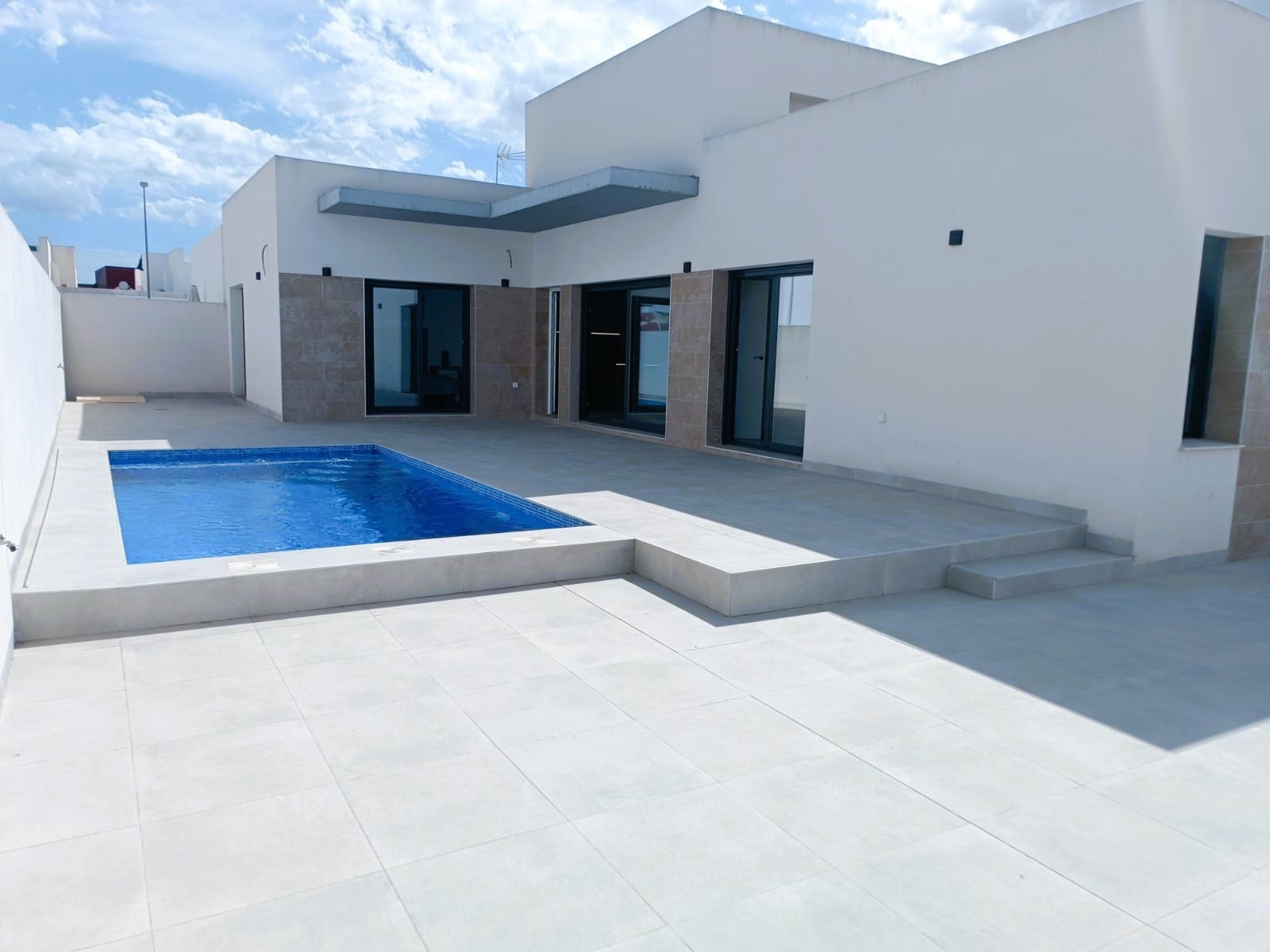 3 bedroom Villa for sale in Daya Nueva with pool garage - € 380,000 (Ref: 9731317)