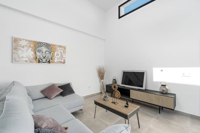3 sypialnia Willa na sprzedaż w Daya Nueva z basenem garażem - 380 000 € (Ref: 9731317)