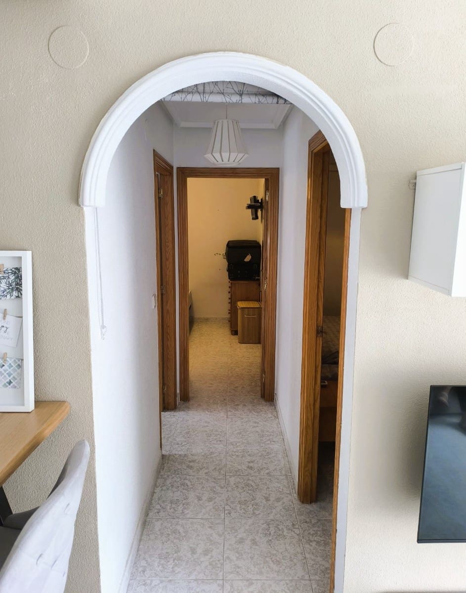 Apartamento de 3 habitaciones en Torrevieja en venta con piscina garaje - 184.900 € (Ref: 9731318)