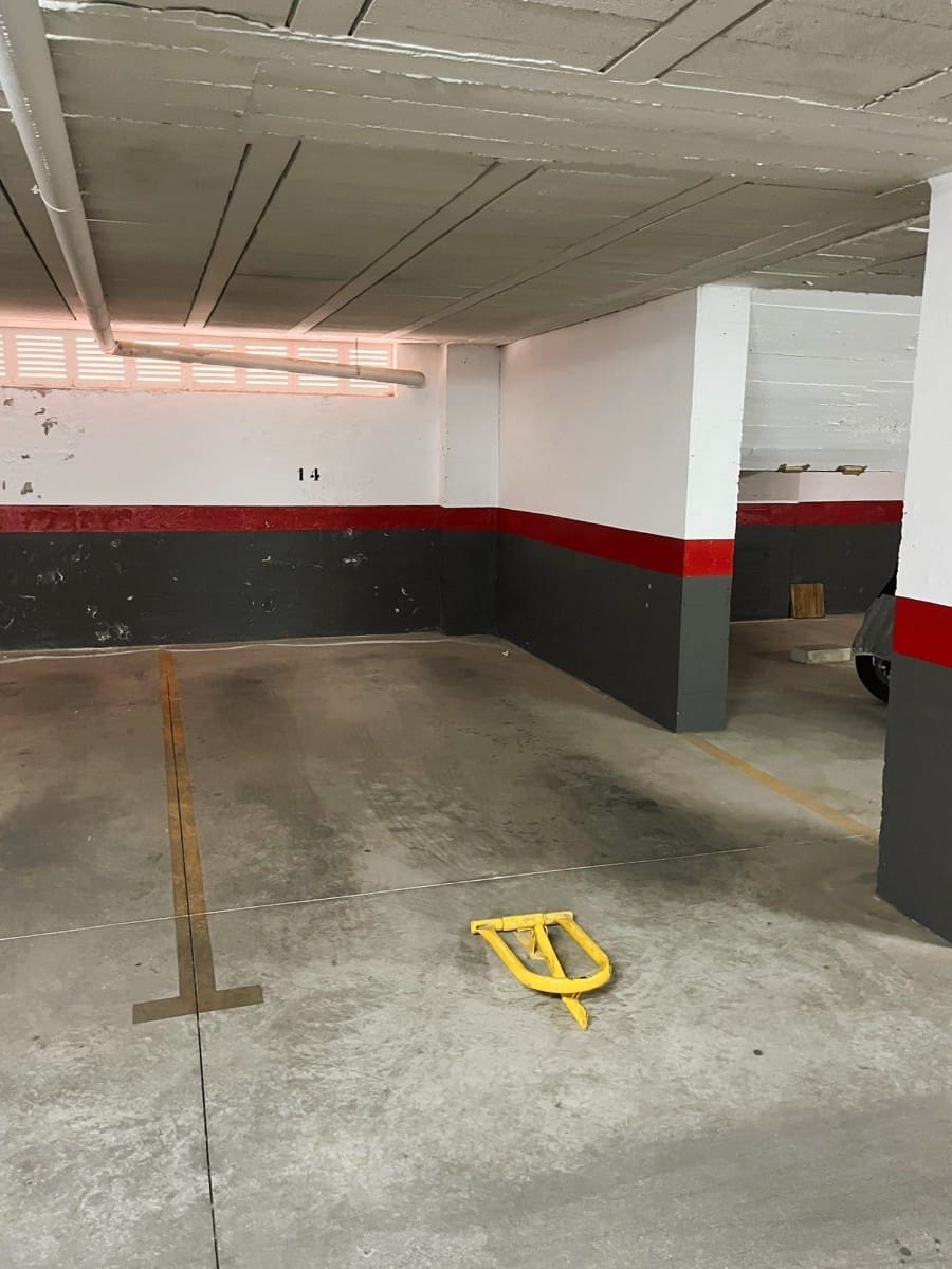 Apartamento de 3 habitaciones en Torrevieja en venta con piscina garaje - 184.900 € (Ref: 9731318)