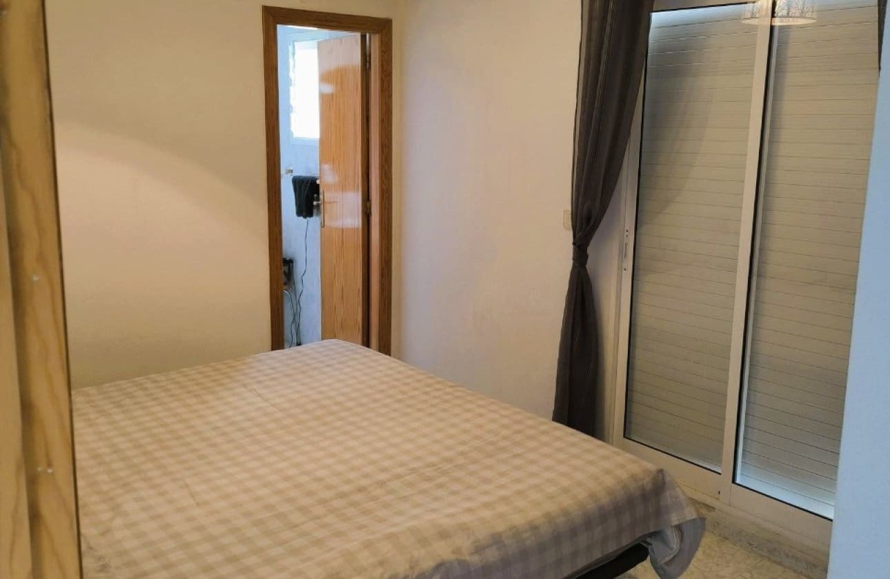 3 soveværelse Strandlejlighed til salg i Torrevieja med swimmingpool garage - € 158.900 (Ref: 9731318)