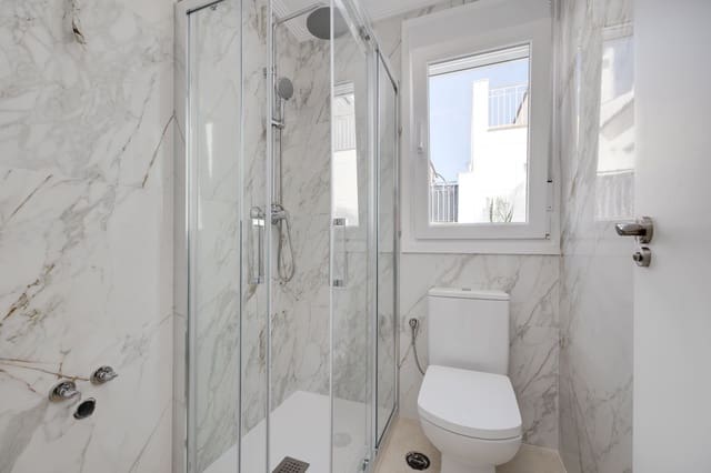 3 chambre Villa/Maison à vendre à La Marina, Elche / Elx avec piscine garage - 270 000 € (Ref: 9731332)