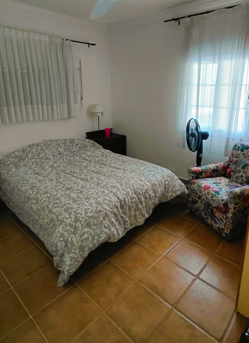 6 chambre Villa/Maison à vendre à La Marina avec piscine garage - 620 000 € (Ref: 9735319)