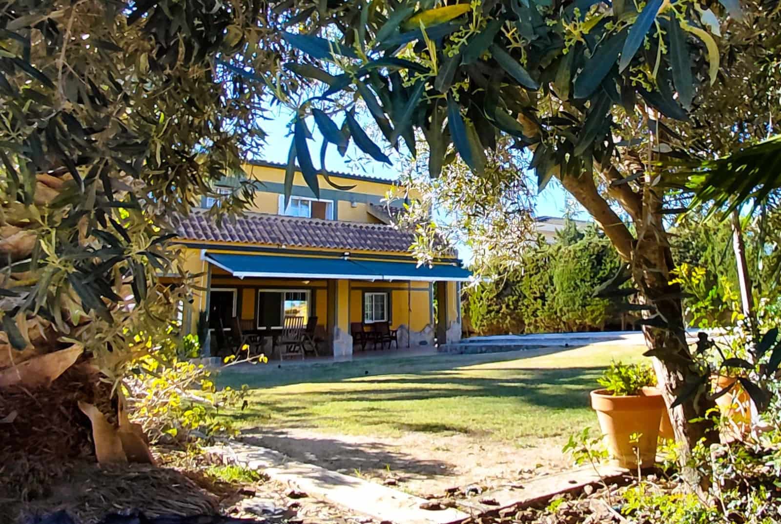 6 chambre Villa/Maison à vendre à La Marina avec piscine garage - 620 000 € (Ref: 9735319)