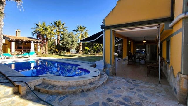 6 chambre Villa/Maison à vendre à La Marina, Elche / Elx avec piscine garage - 620 000 € (Ref: 9735319)