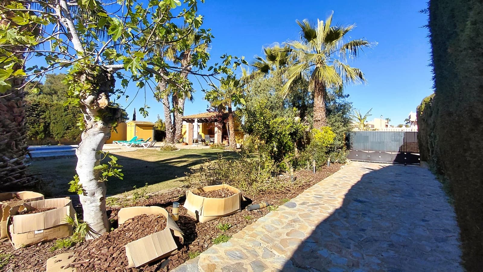 6 chambre Villa/Maison à vendre à La Marina avec piscine garage - 620 000 € (Ref: 9735319)