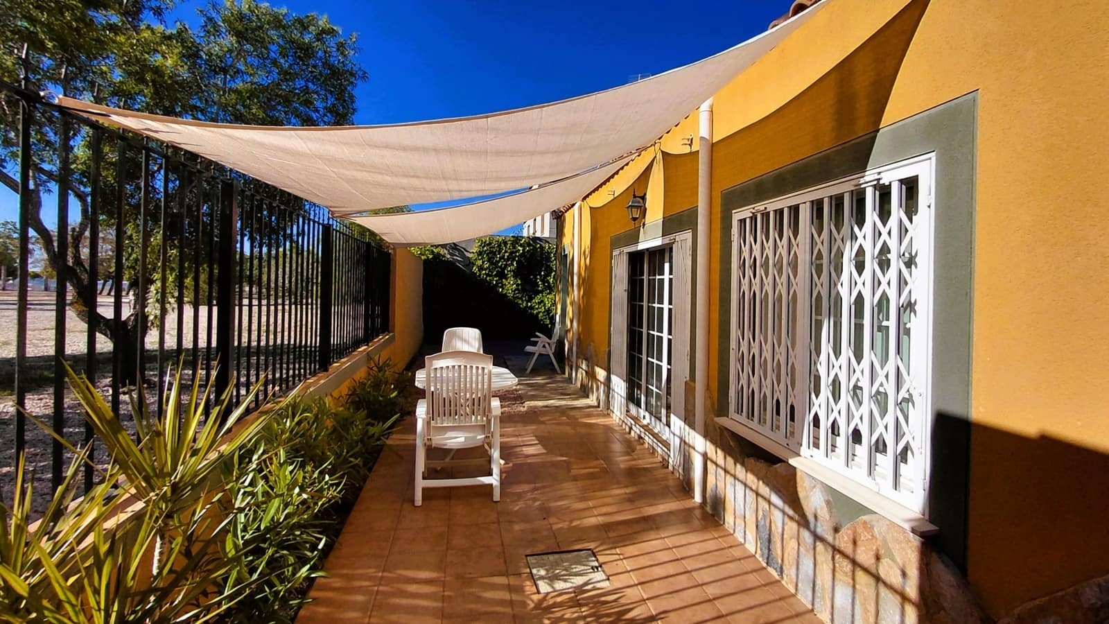 6 chambre Villa/Maison à vendre à La Marina avec piscine garage - 620 000 € (Ref: 9735319)