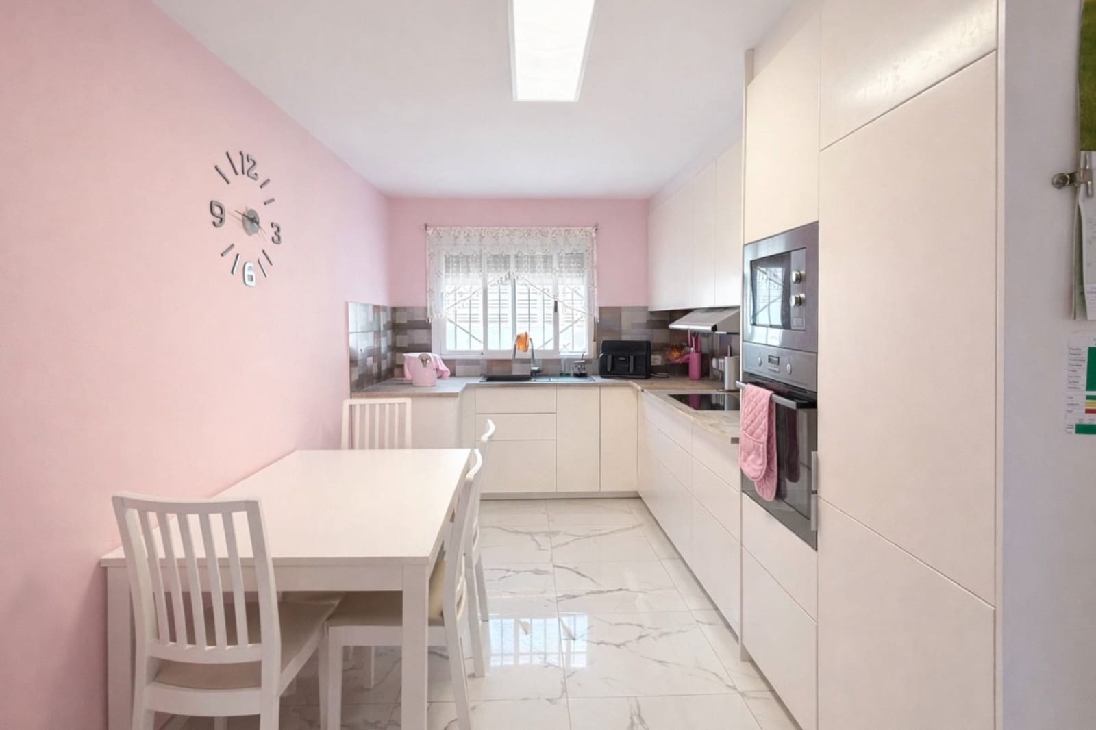 4 bedroom Villa for sale in La Marina with pool garage - € 334,900 (Ref: 9751711)