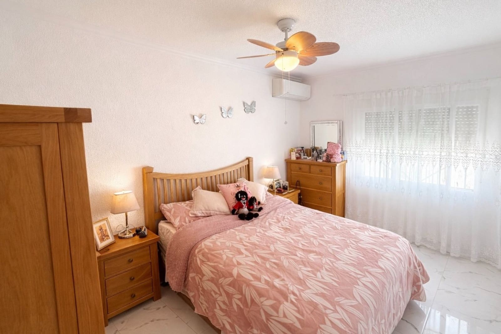 4 bedroom Villa for sale in La Marina with pool garage - € 334,900 (Ref: 9751711)