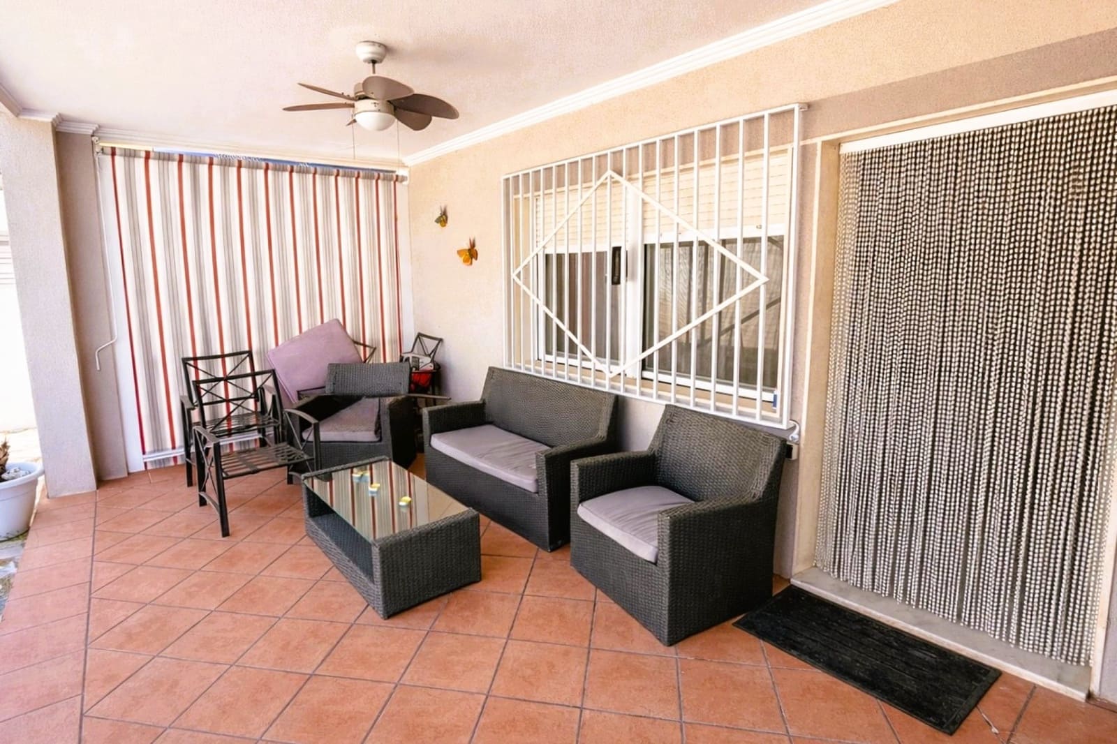 4 bedroom Villa for sale in La Marina with pool garage - € 334,900 (Ref: 9751711)