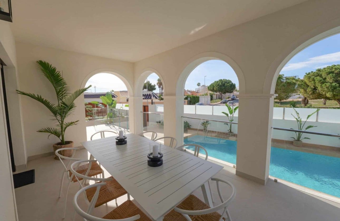 3 camera da letto Villa in vendita in Ciudad Quesada con piscina garage - 871.162 € (Rif: 9758674)