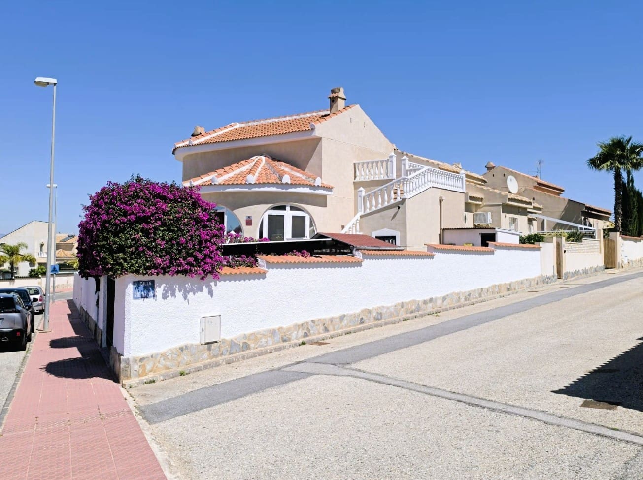 3 sypialnia Willa na sprzedaż w Ciudad Quesada z basenem garażem - 398 900 € (Ref: 9804093)