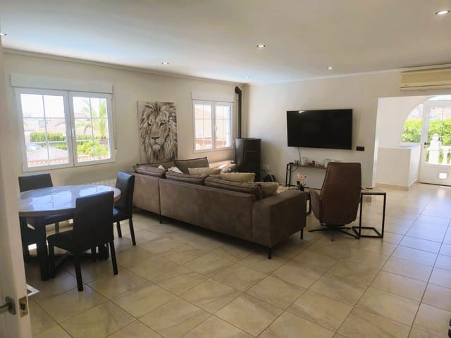 5 soveværelse Villa til salg i La Marina, Elche / Elx med swimmingpool garage - € 548.900 (Ref: 9833578)