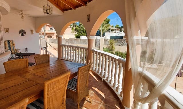 3 soveværelse Villa til salg i San Fulgencio med swimmingpool garage - € 449.900 (Ref: 9846134)