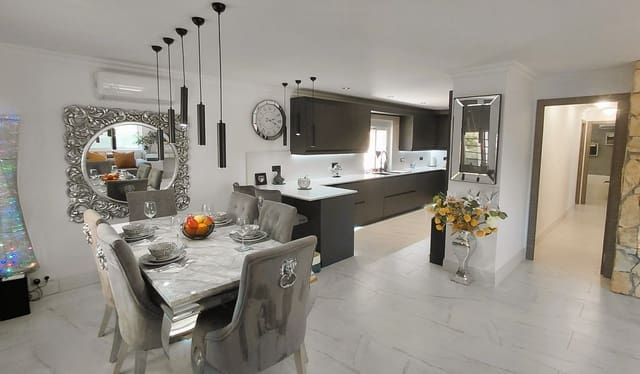 Chalet de 3 habitaciones en Crevillente / Crevillent en venta con piscina garaje - 394.900 € (Ref: 9890055)