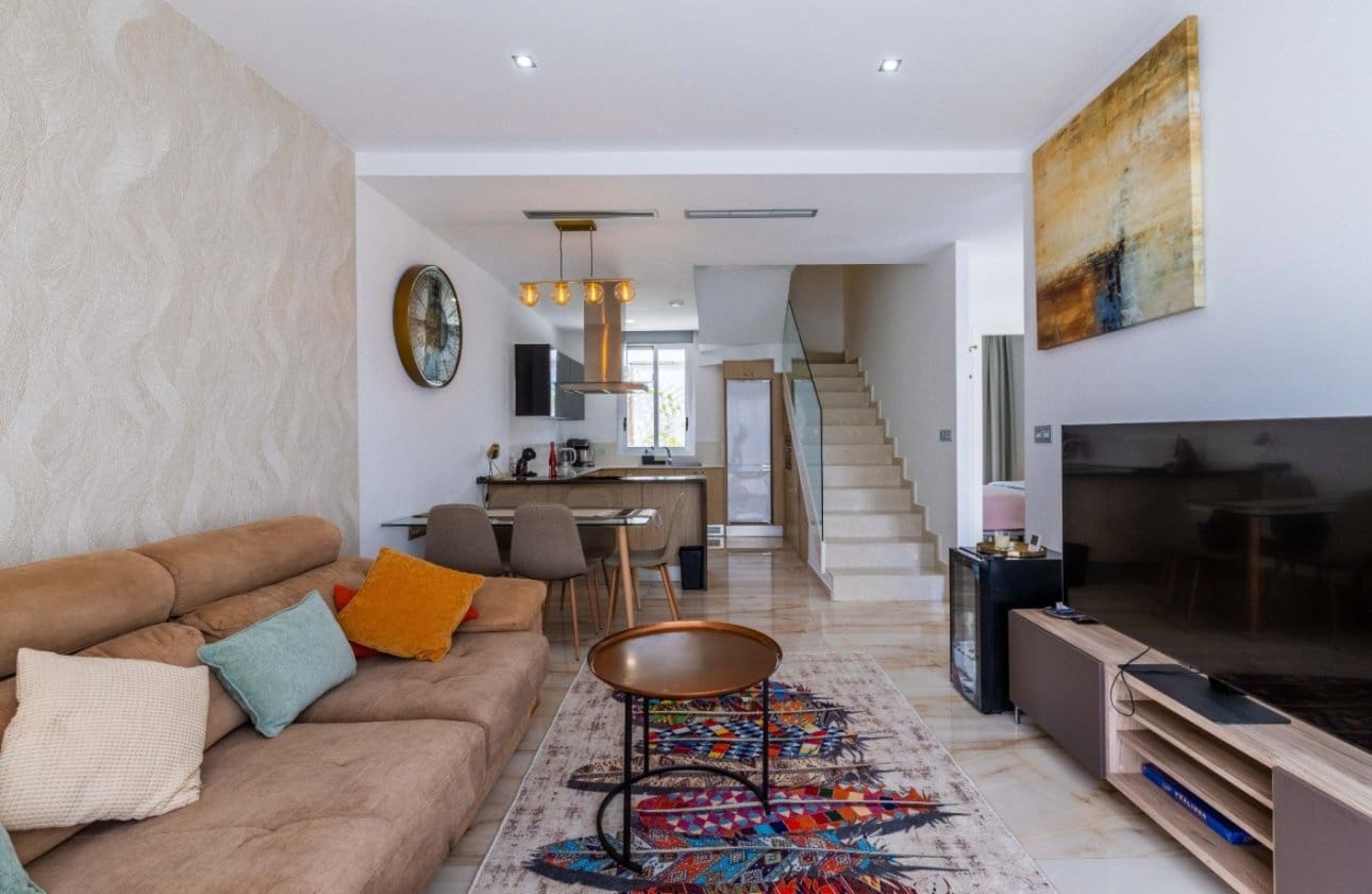 3 quarto Moradia para venda em Ciudad Quesada com piscina - 398 900 € (Ref: 9949459)