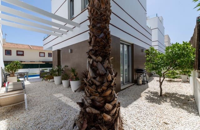 3 slaapkamer Villa te koop in Ciudad Quesada, Rojales met zwembad - € 398.900 (Ref: 9949459)